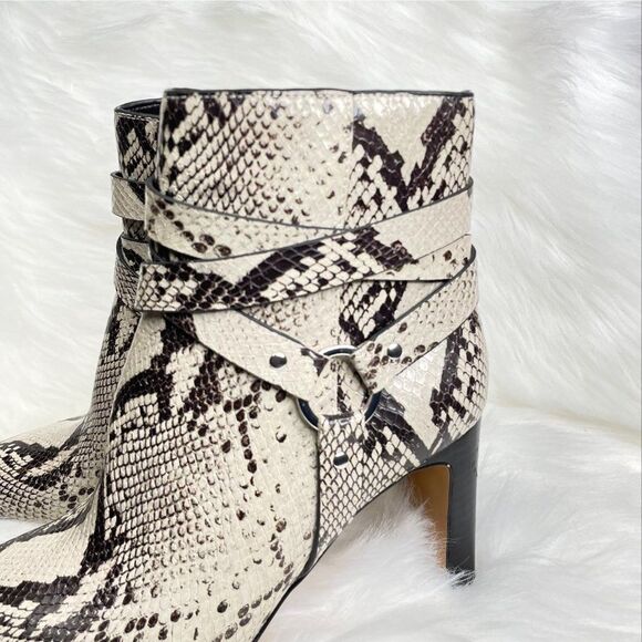 Vince Camuto Sestina Snake Print Fashion Booties Size 8 Side Zipper - Picture 7 of 9